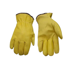 Guante de seguridad fabricado en vaqueta de cuero vacuno curtido al cromo, color amarillo. Incluye costuras de poliéster, banda elástica en el dorso, puño ribeteado y diseño de talla única con largo de 24 cm.